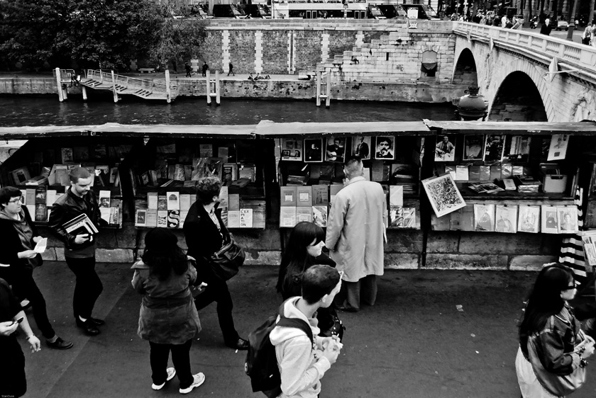 Bookstall on Quai Saint-Miche