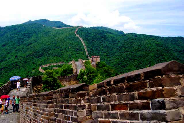 The Long Wall Over Mountain